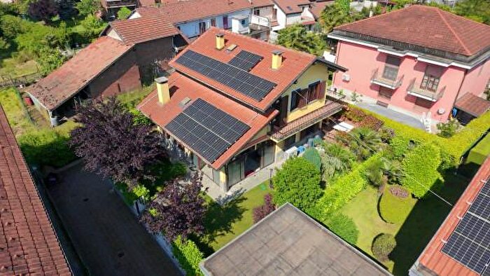 Case in Vendita e in Affitto - 2