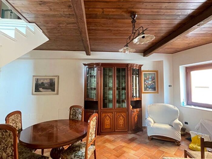 Casa trilocale in affitto in Via SantAntonio, Centro, Pizzoli
