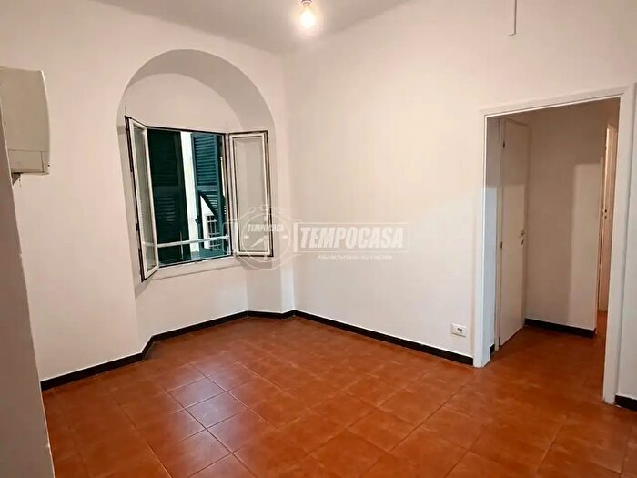 Appartamento quadrilocale in vendita in Piazza Antonio Ghiglione, Genova