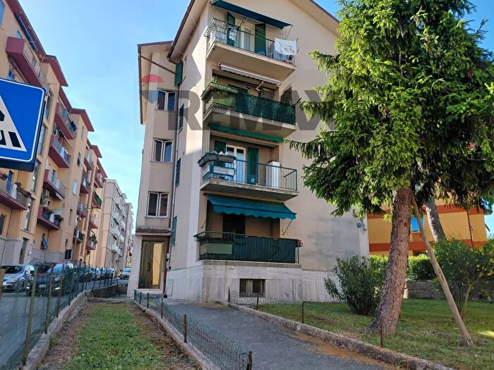 Appartamento trilocale in vendita in Via Colleverde, Ancona