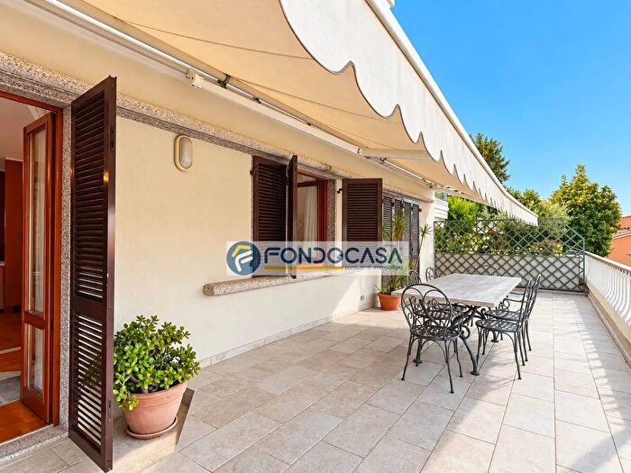 Appartamento quadrilocale in vendita in Via Mura Est, Massa