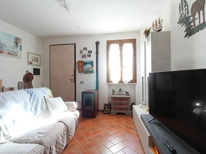 Casa quadrilocale in vendita in Via dellAcquerata, Cerreto Guidi