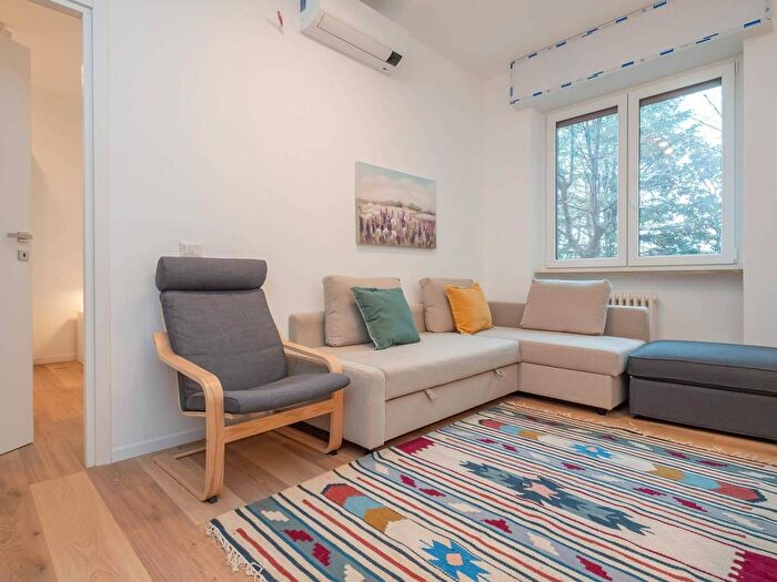 Appartamento monolocale in affitto in Via Melzo, Porta Venezia, Milano