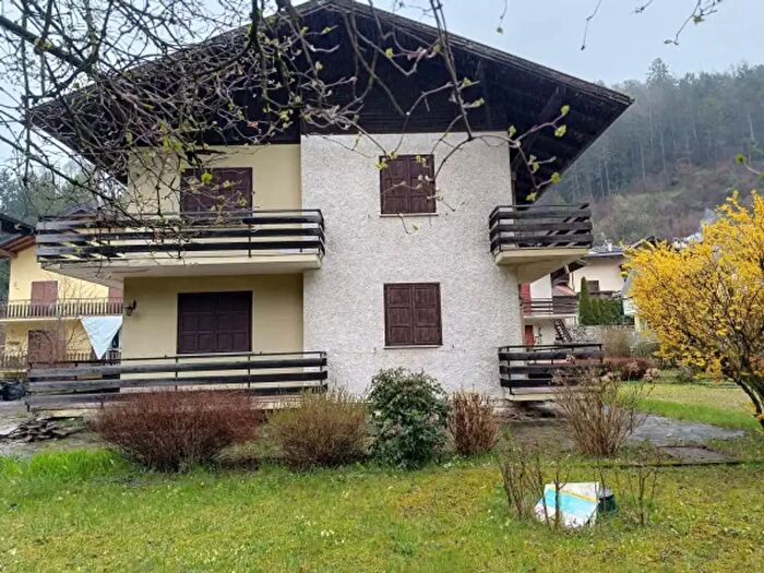 Casa trilocale in vendita in Via Nuova, Ledro