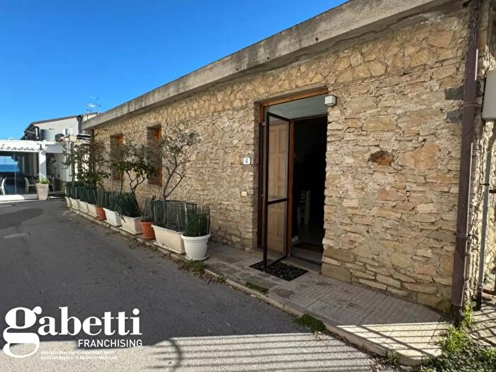Appartamento quadrilocale in vendita in Patti Marina Snc, Patti