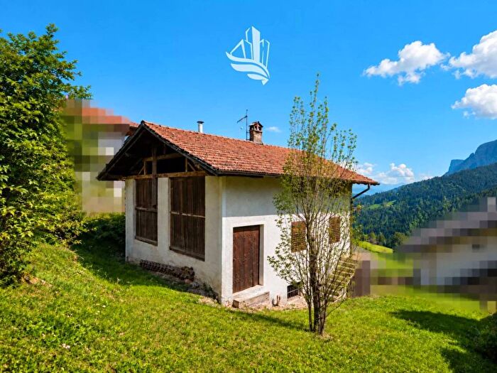 Casa con 6 locali in vendita in Caprile, Tesimo