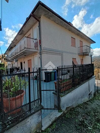 Appartamento con 7 locali in vendita in Località Vaccarecce, Bellegra