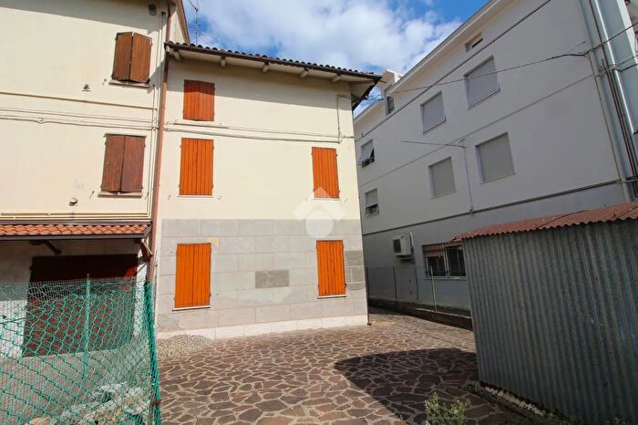 Casa trilocale in vendita in Via dei Martiri, Rio Saliceto