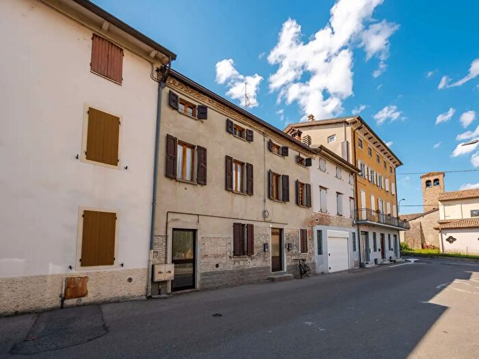 Appartamento monolocale in vendita in Via Monte Grappa, Felino