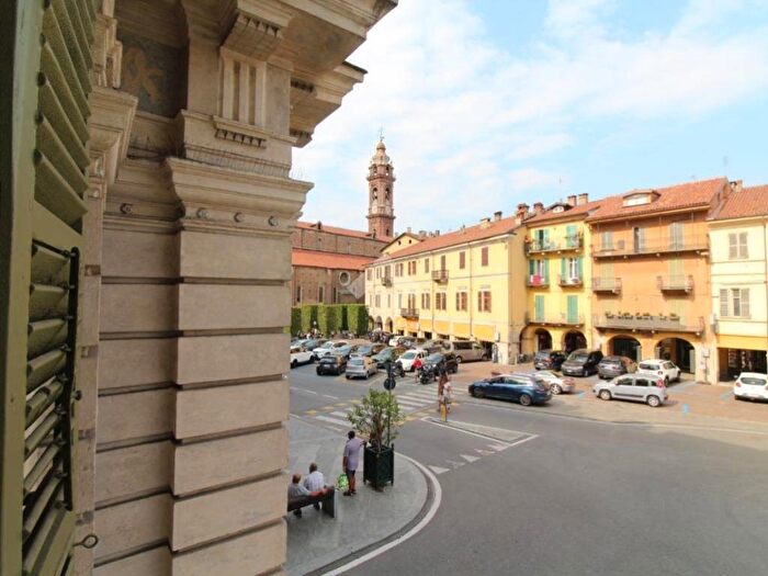 Appartamento bilocale in affitto in PIAZZETTA SANTA MARIA, Centro, Saluzzo