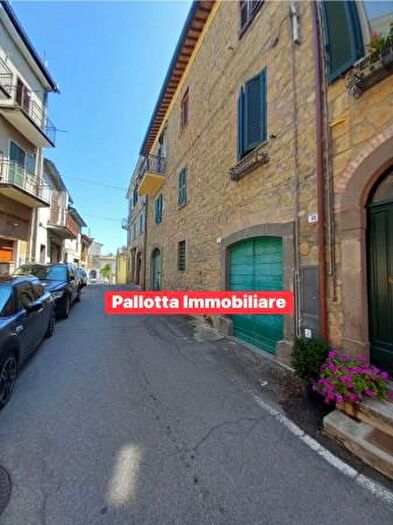 Appartamento trilocale in vendita in Via San Rocco, Marta