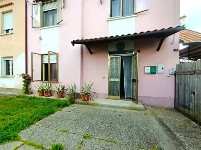 Appartamento trilocale in vendita in Via Bortolina, Adria