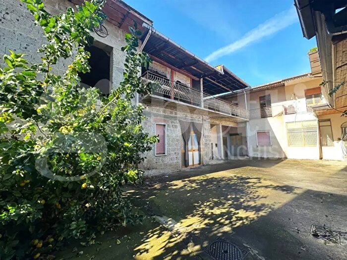 Casa con 8 locali in vendita in Via Mercadante, Santa Maria Capua Vetere