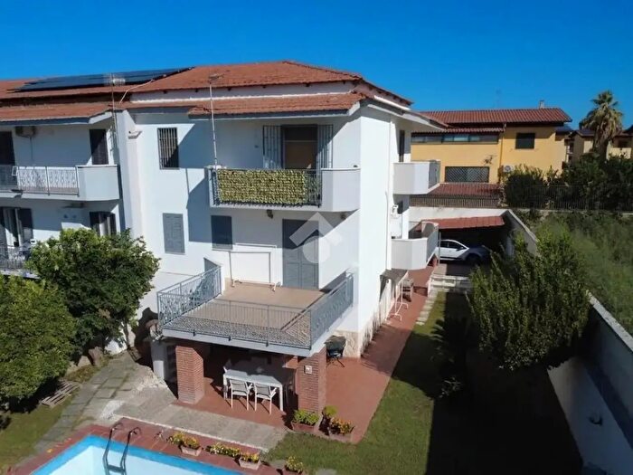 Casa con 6 locali in vendita in Quinto Viale Parco della Noce, Giugliano In Campania