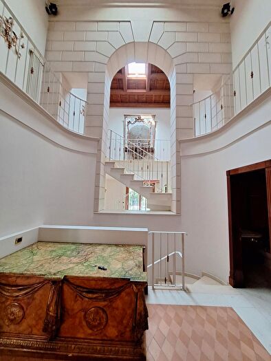 Casa con 6 locali in vendita in Strada di Bertesina, Vicenza