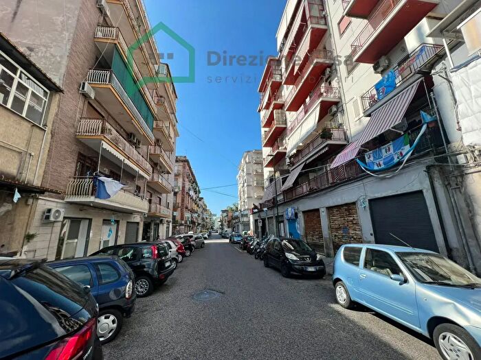 Appartamento trilocale in affitto in Via Generale Francesco Pinto, Napoli