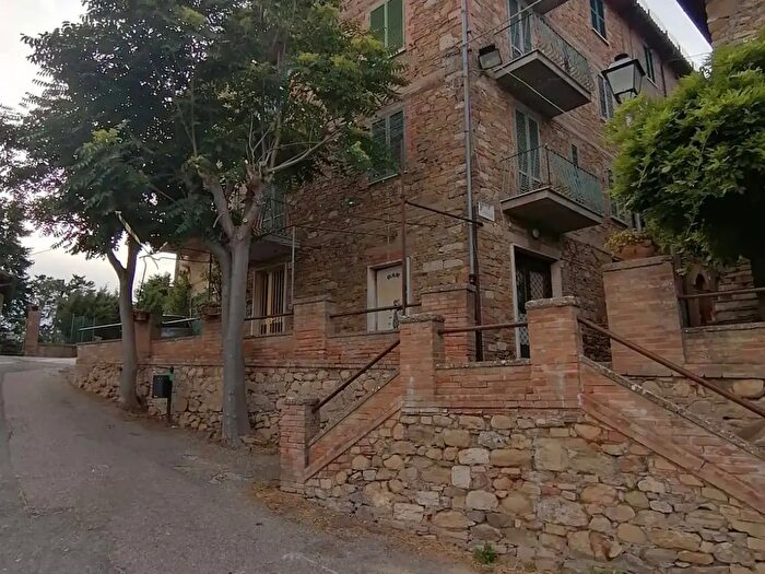 Appartamento quadrilocale in vendita in Via Cavour, Marsciano