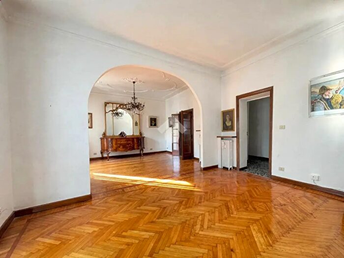 Appartamento trilocale in vendita in Viale Zara, Milano