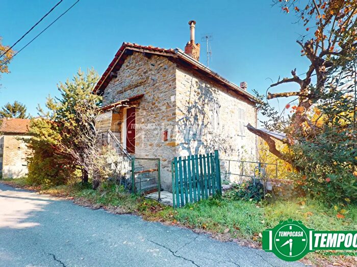 Casa quadrilocale in vendita in Regione Molli, Melazzo