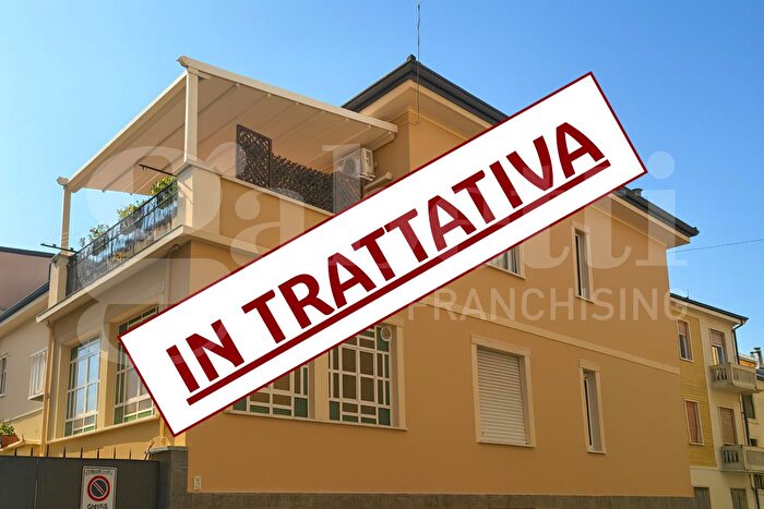 Appartamento quadrilocale in vendita in Vicolo Denina, Moncalieri