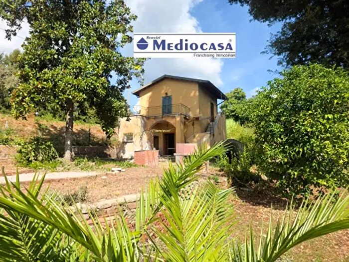 Casa trilocale in vendita in Via Acqua Lucia, Velletri