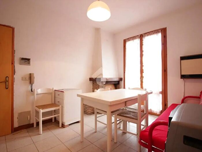 Appartamento trilocale in vendita in Via G Marconi, Lizzano In Belvedere