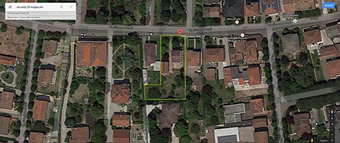 Casa con 8 locali in vendita in Via Verdi, Moglia