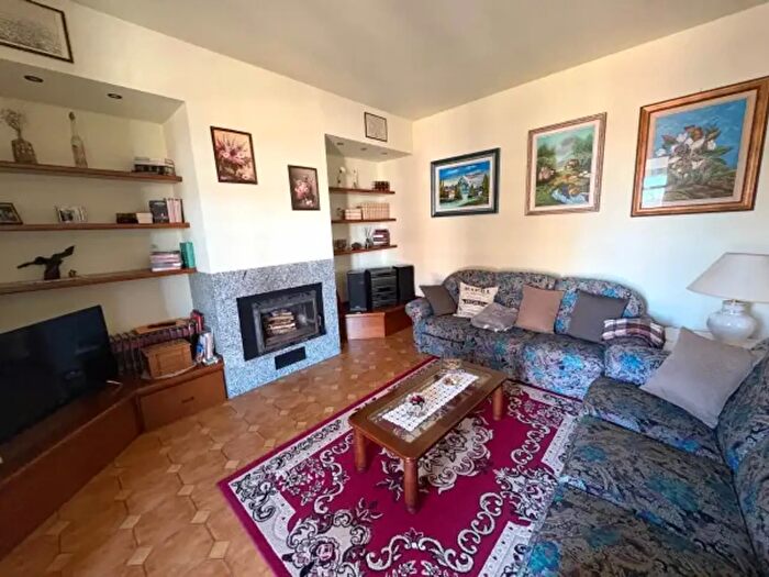 Casa con 6 locali in vendita in Luzzara