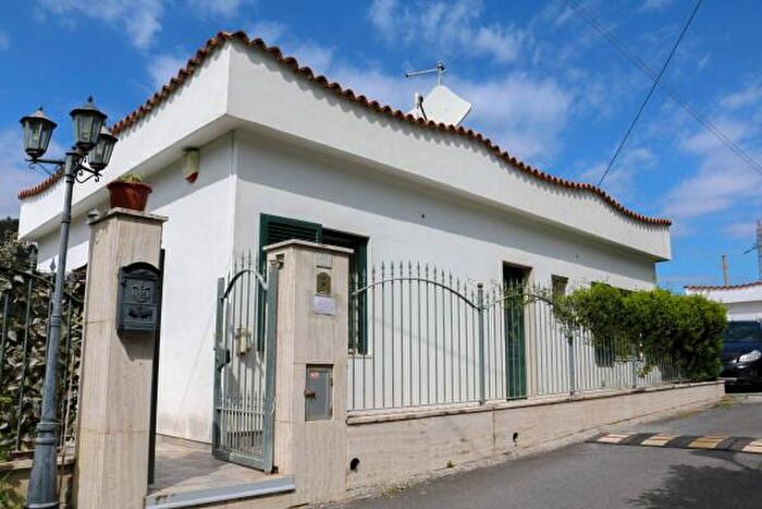 Casa quadrilocale in vendita in Via Ranzi, Pietra Ligure