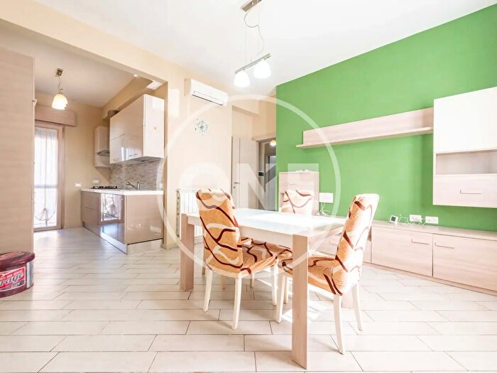 Appartamento trilocale in affitto in Via delle Robinie, Roma