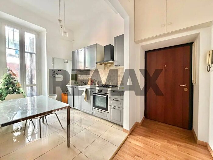 Appartamento trilocale in vendita in Via Luigi Vanvitelli, Milano