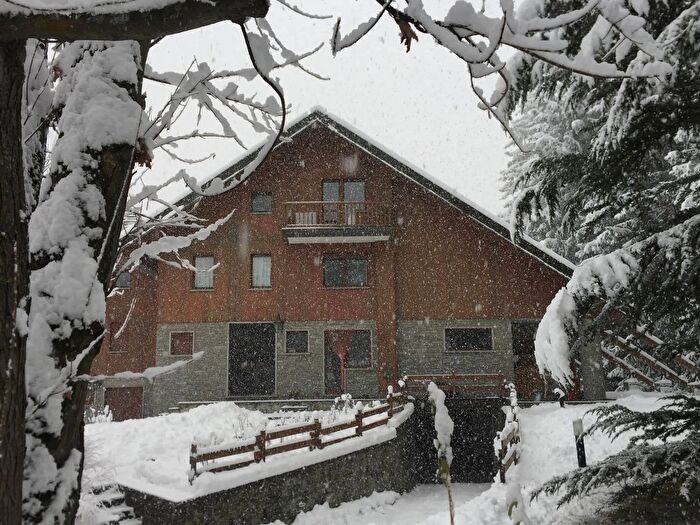 Casa con 11 locali in vendita in Via Campo Principe, Bardonecchia