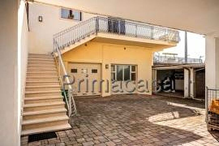 Casa con 5 locali in vendita in Via Battisti, Colognola Ai Colli