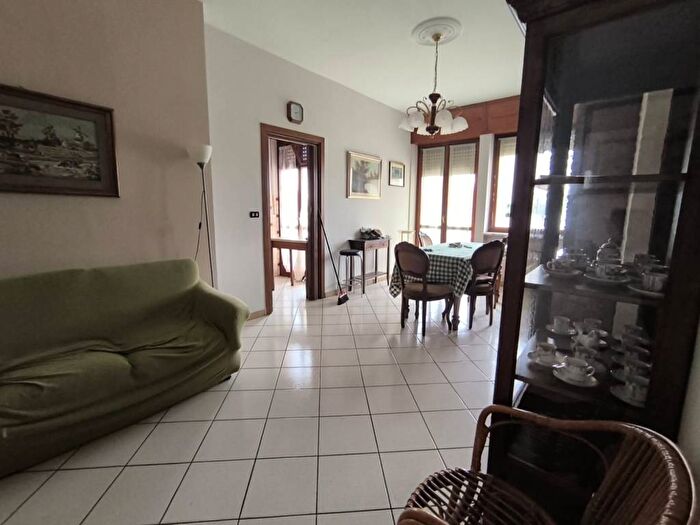 Appartamento trilocale in affitto in Viale Piave, Centro, Savigliano