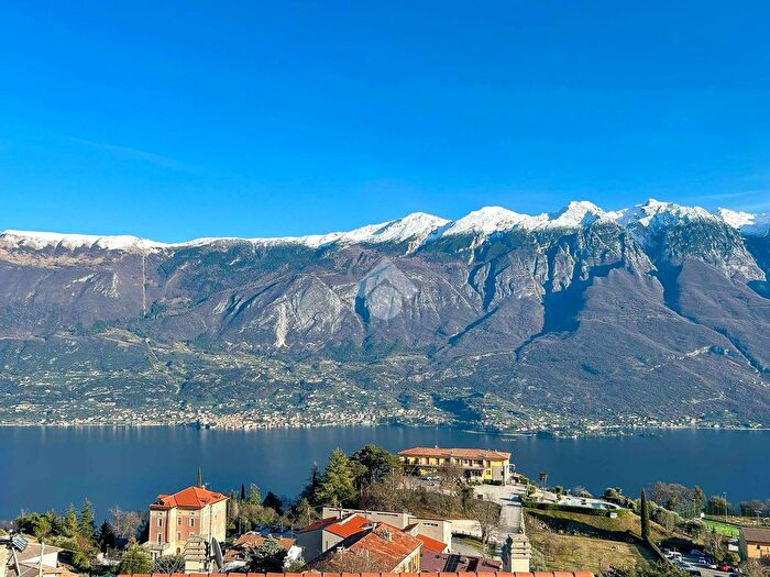 Appartamento bilocale in vendita in Via Mezzema, Tremosine