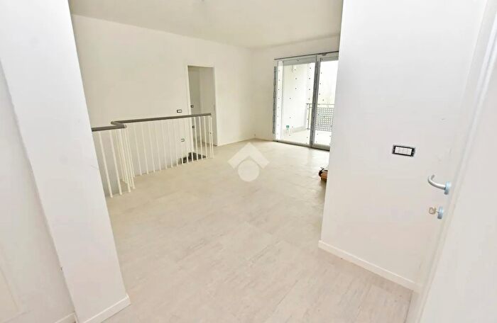 Appartamento trilocale in vendita in Via Amerigo Vespucci, Pozzuolo Martesana