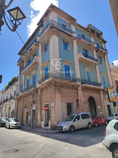 Appartamento quadrilocale in affitto in Via Cavour, Brindisi