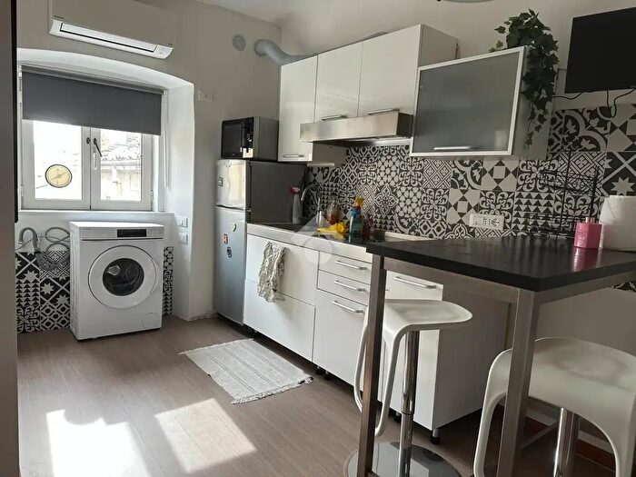 Appartamento monolocale in affitto in Trieste