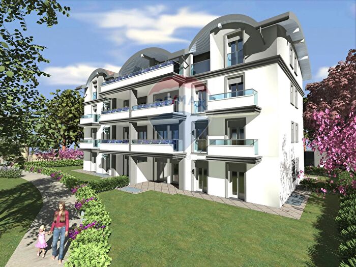 Appartamento quadrilocale in vendita in Via Privata del Parco, Somma Lombardo