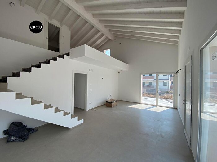 Casa trilocale in vendita in Campolongo Maggiore