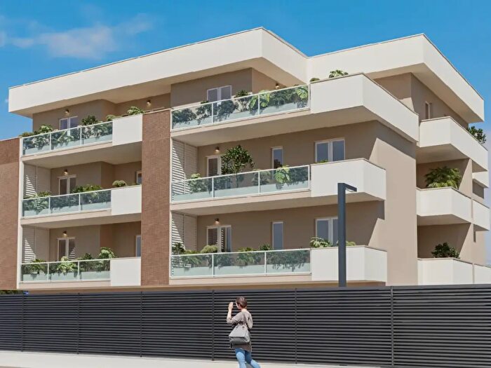 Appartamento trilocale in vendita in Via Raffaello Sanzio, Senigallia