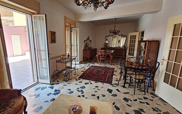 Appartamento quadrilocale in vendita in Via Imera, Agrigento