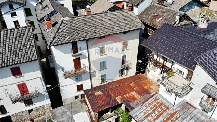 Case in Vendita e in Affitto - 3