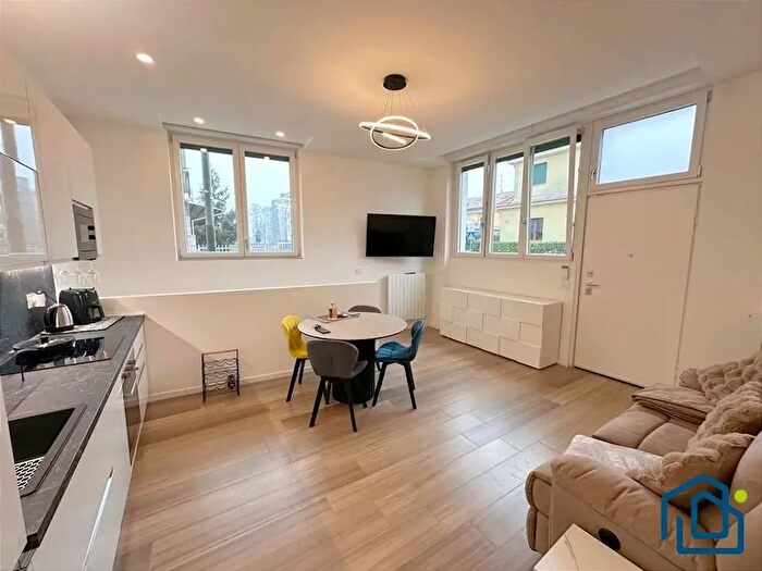 Appartamento trilocale in vendita in Via Terrazzano, Rho