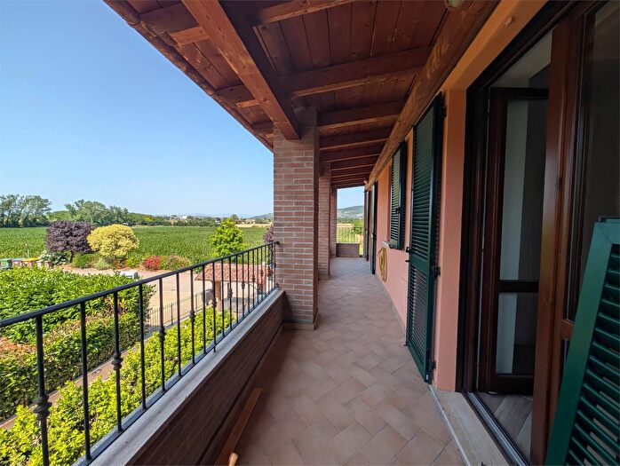 Appartamento trilocale in vendita in Via della Speranza Deruta Pg, Deruta