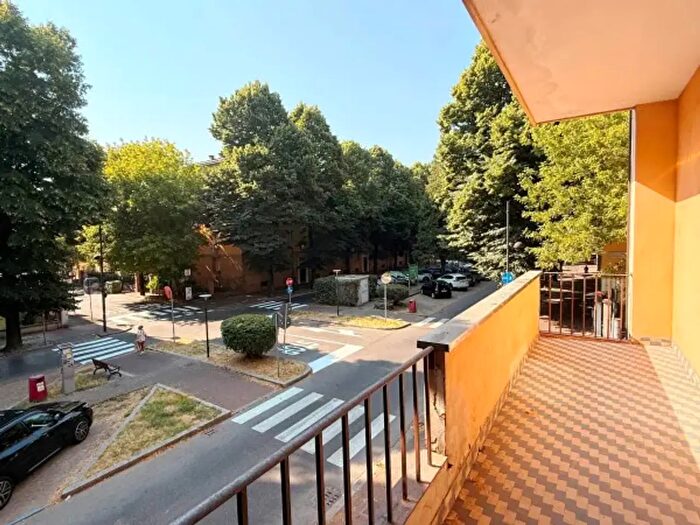 Appartamento trilocale in vendita in Viale Osacca, Parma