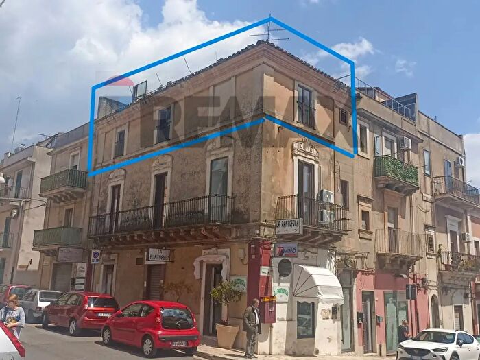 Appartamento trilocale in vendita in Corso Italia, Ragusa