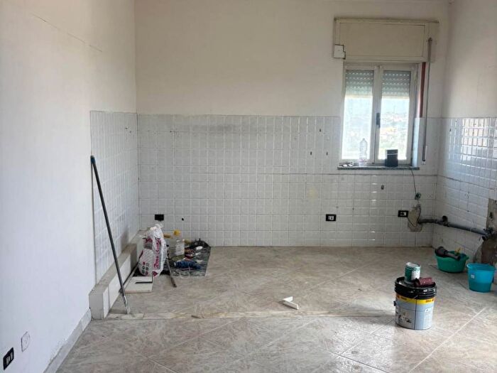 Appartamento trilocale in affitto in Via San Nullo, Licola Paese, Giugliano in Campania