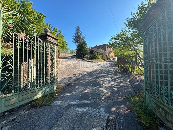 Appartamento con 5 locali in vendita in Contrada Archi, Avellino