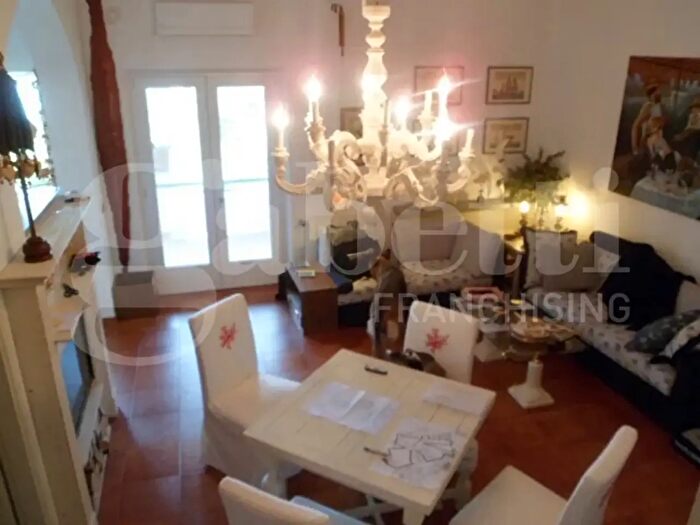 Casa con 5 locali in vendita in Via della Pace, Ameglia